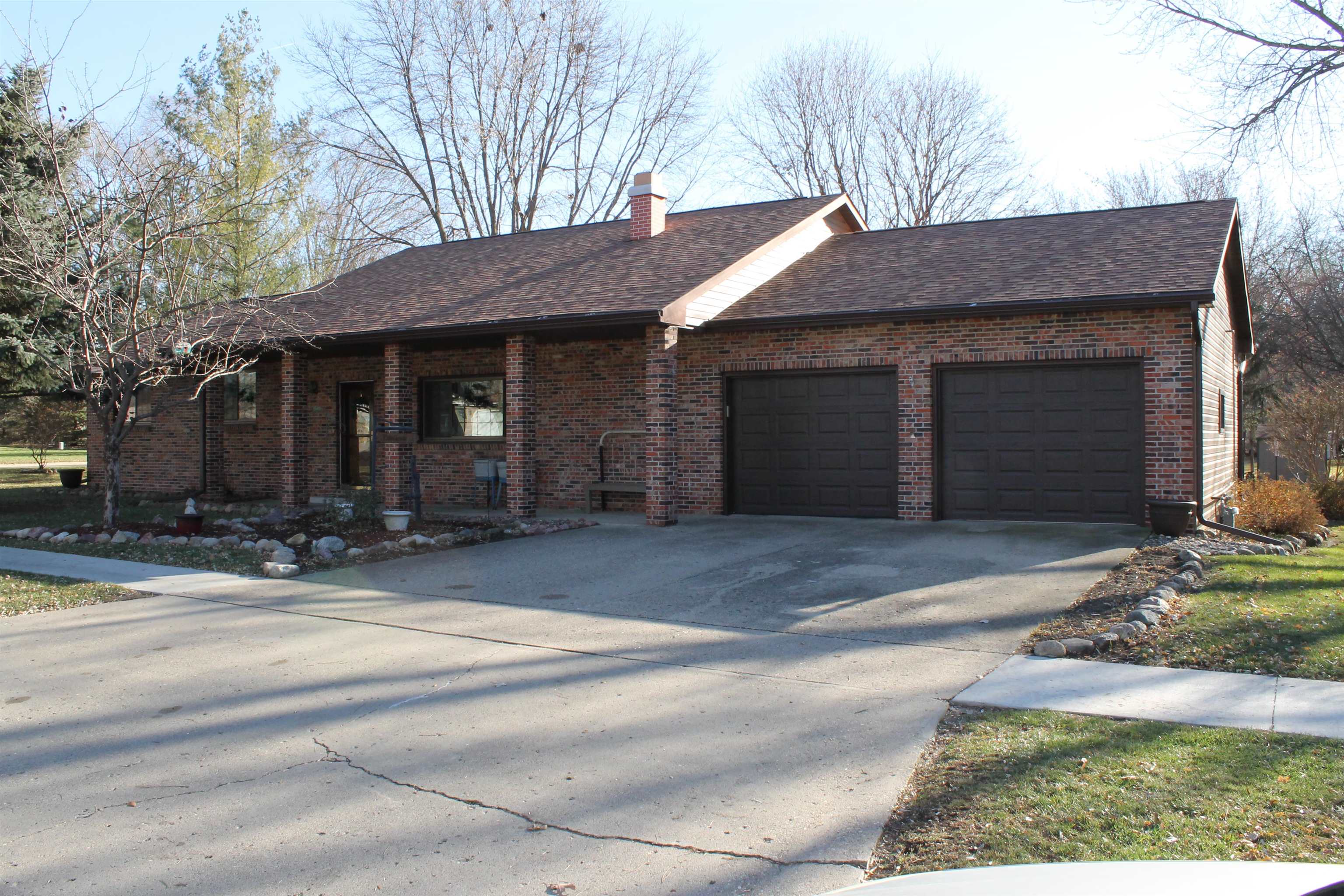 8th St, Spencer, IA 51301