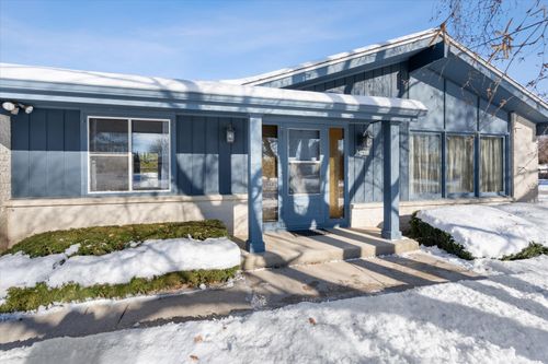 5502 W Silverleaf Ln, Brown Deer, WI, 53223-1655 | Card Image