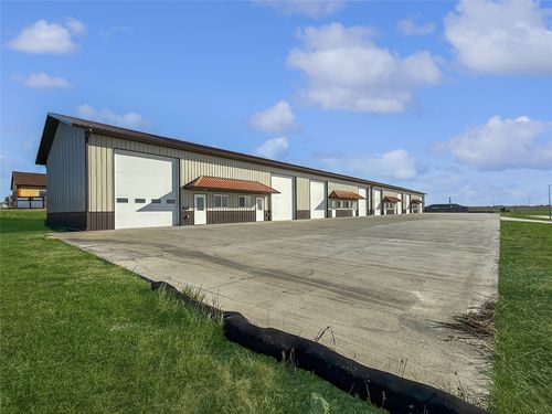 606 Stagecoach Rd Ave, Grinnell, IA, 50112 | Card Image