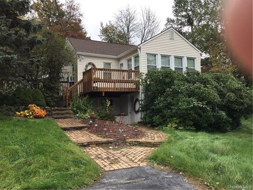 32 Highland Dr, Highland Mills, NY, 10930-2942 | Card Image