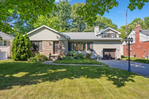 397 River Side Dr, Oakville, ON, L6K3N6 | Card Image
