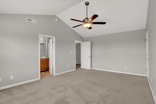 10905 Lemongrass Dr, Condo with 2 bedrooms, 3 bathrooms and null parking in Zionsville IN | Image 23