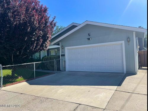 2166 Edgemar Cir, Reno, NV, 89512-2104 | Card Image