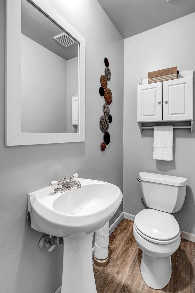 Half bath | Image 21