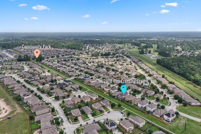 The community park is in walking distance! | Image 43