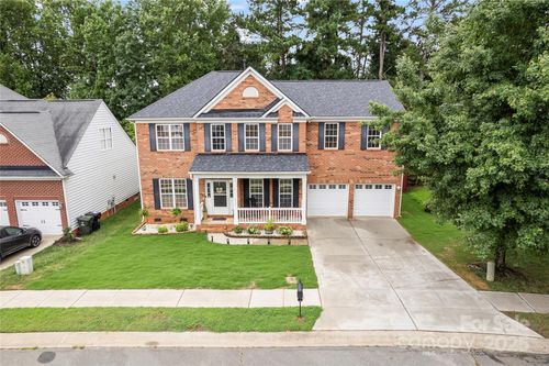 1432 Bedlington Dr Nw, Charlotte, NC, 28269-6961 | Card Image