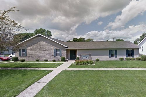 2820 Moultrie Avenue, Mattoon, IL, 61938 | Card Image