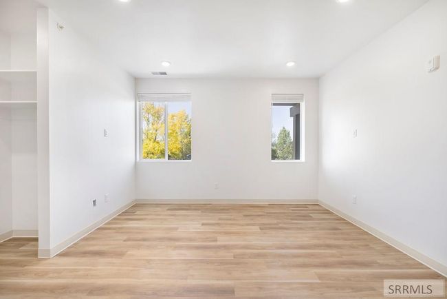 F201 - 201 E Ross Avenue, Condo with 2 bedrooms, 2 bathrooms and null parking in Driggs ID | Image 13