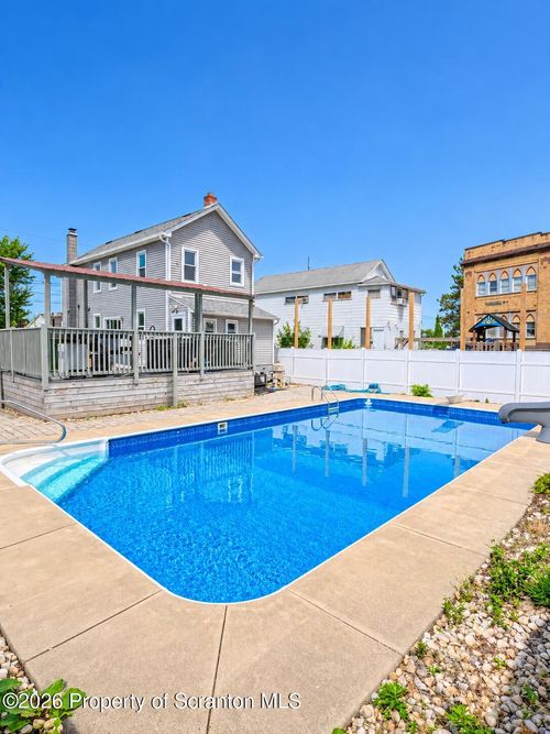 73 Jay St, Wilkes Barre, PA, 18705-3633 | Card Image