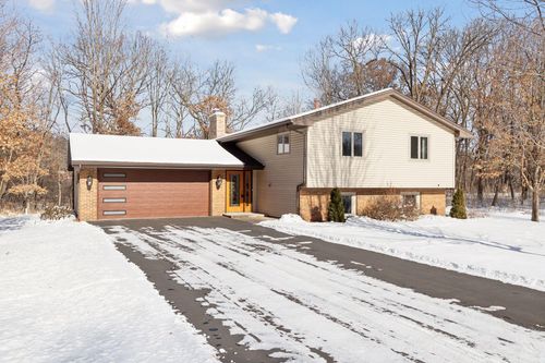 115 Puma Lane, Mahtomedi, MN, 55115 | Card Image