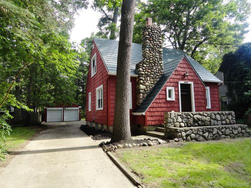 1726 Lyka, Commerce Twp, MI, 48382-1864 | Card Image