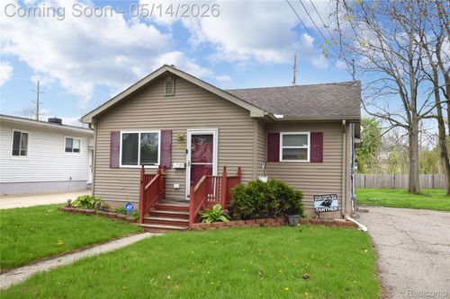 4301 Pengelly Rd, Flint, MI, 48507-5418 | Card Image