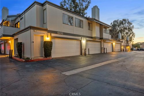 6490 Twin Circle Ln, Simi Valley, CA, 93063-6409 | Card Image