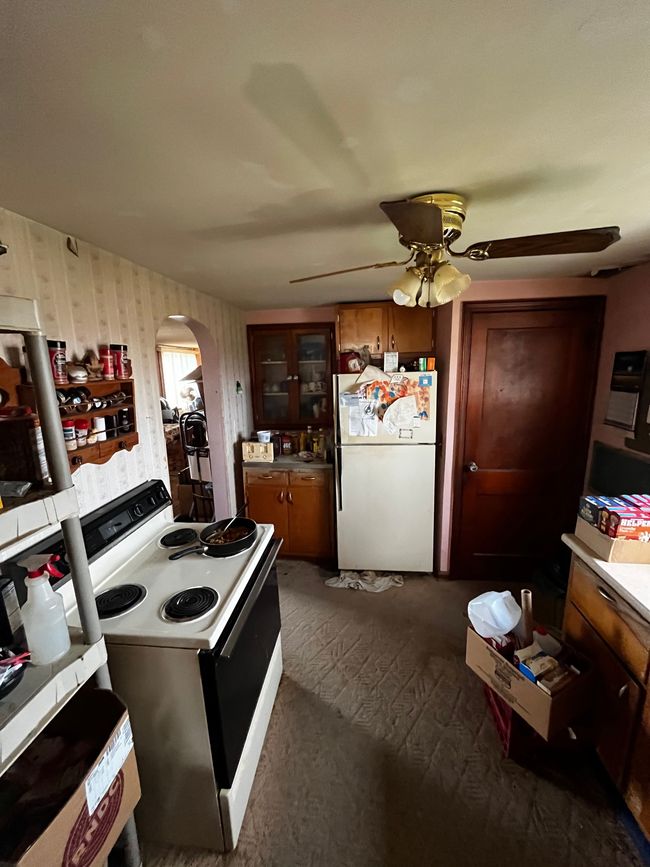8070 Grand Blanc Rd, House other with 3 bedrooms, 1 bathrooms and null parking in Swartz Creek MI | Image 8