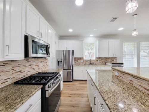 2814 Bay Springs View Ct, Richmond, TX, 77406-3671 | Card Image