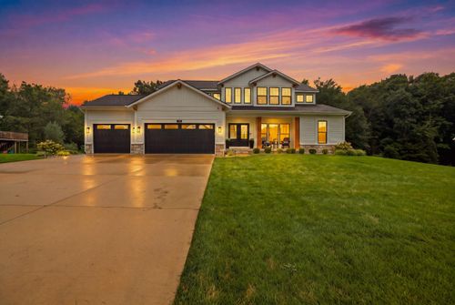 9336 Sunset Ridge Dr Ne, Rockford, MI, 49341-7122 | Card Image