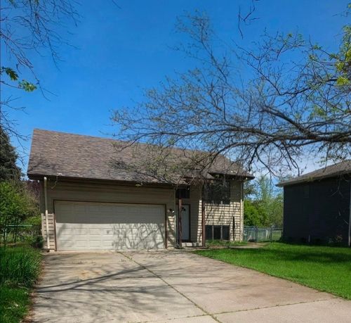 301 Aster Dr, Northfield, MN, 55057-2876 | Card Image