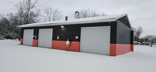 818 W Monroe St, Bangor, MI, 49013-1152 | Card Image