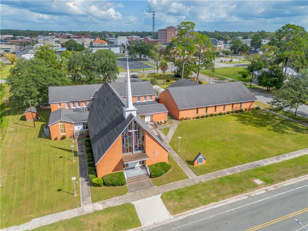Commercial Sale in Waycross 2