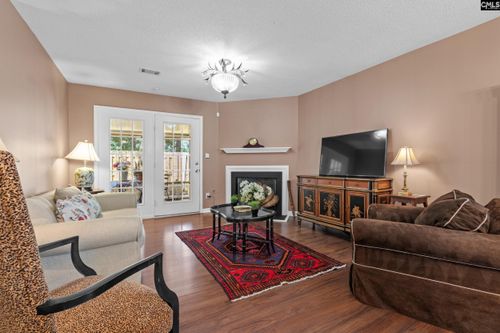 130 Thorn Tree Ln, Columbia, SC, 29212-3564 | Card Image