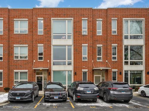 apt-202-4111 Narragansett Ave, Chicago, IL, 60634-2583 | Card Image