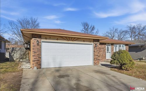 2030 Benton St, Lincoln, NE, 68521-4133 | Card Image