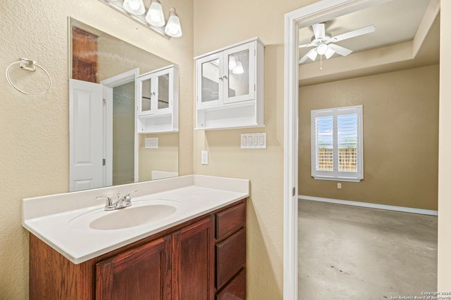 1B - 118 Navarro Crossing Rd, Condo with 3 bedrooms, 2 bathrooms and null parking in Seguin TX | Image 18
