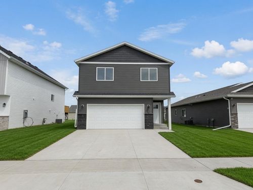 3734 33rd St S, Moorhead, MN, 56560 | Card Image