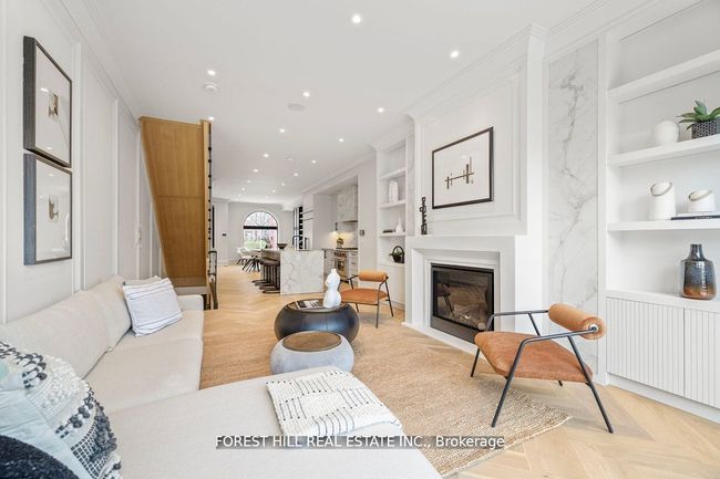 437 Euclid Ave, House attached with 5 bedrooms, 6 bathrooms and null parking in Toronto ON | Image 12