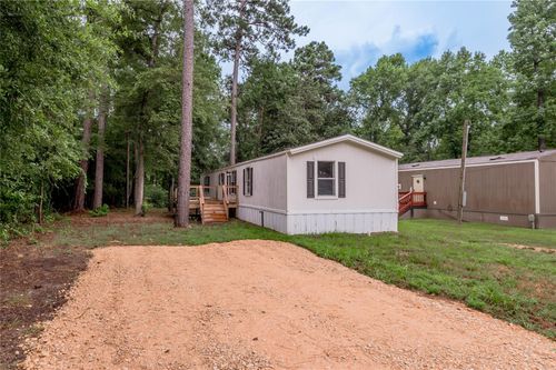 352 Cherokee Ln, Onalaska, TX, 77360-7810 | Card Image