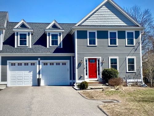 82-82 Pleasant St, Medfield, MA, 02052-2614 | Card Image