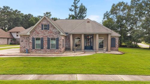 1311 Avenue Des Marquis, Covington, LA, 70433-6426 | Card Image