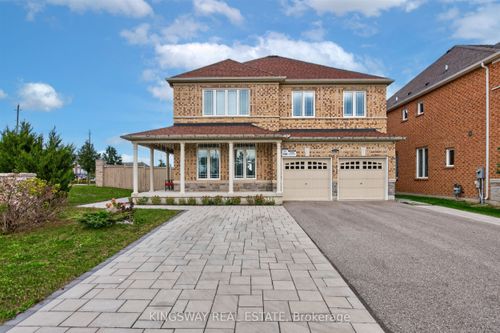 949 Langford Blvd, Bradford, ON, L3Z4J2 | Card Image