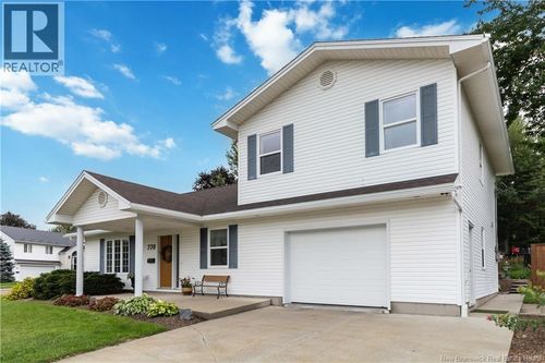 770 Frampton Lane, Moncton, NB, E1G4S9 | Card Image
