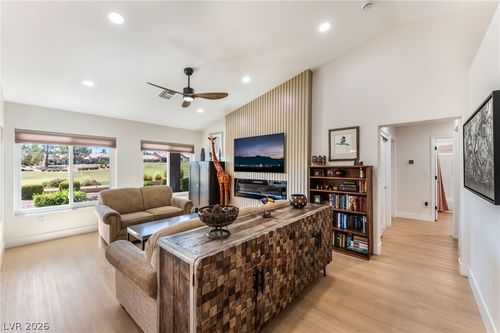 9369 Villa Ridge Dr, Las Vegas, NV, 89134-8995 | Card Image