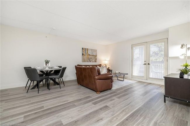 212 - 2030 Cleaver Ave, House attached with 2 bedrooms, 1 bathrooms and 1 parking in Burlington ON | Image 5