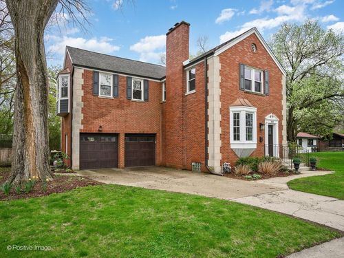 305 Maplewood Rd, Riverside, IL, 60546-1847 | Card Image