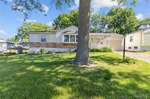 9427 Atwood Drive, Affton, MO, 63123 | Card Image
