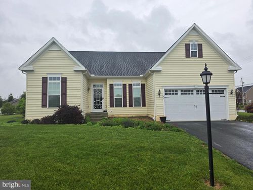46 Tyler Dr, Hanover, PA, 17331-7875 | Card Image