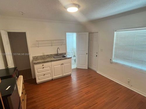 2-919 N 19th Ave, Hollywood, FL, 33020-3527 | Card Image