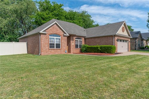 524 Westford St, Springdale, AR, 72762-6272 | Card Image