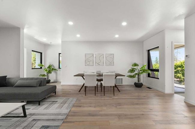 Dining area Virtually furnished. | Image 13