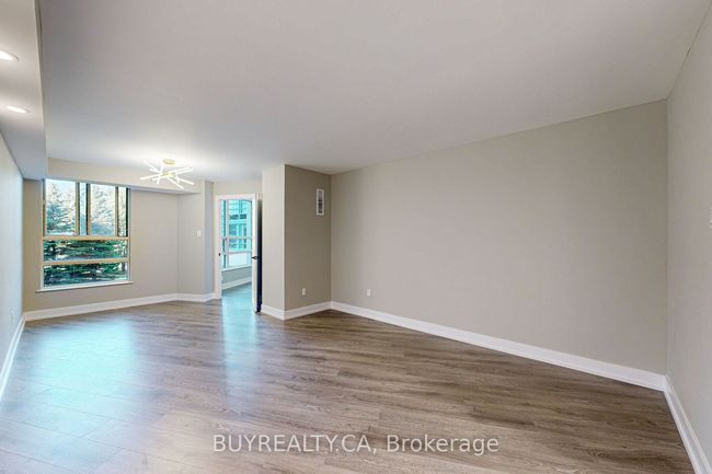 218 - 7905 Bayview Ave, Condo with 3 bedrooms, 3 bathrooms and 1 parking in Thornhill ON | Image 23