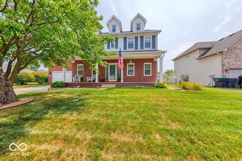 415 N Greenbriar Drive, Greenwood, IN, 46142 | Card Image