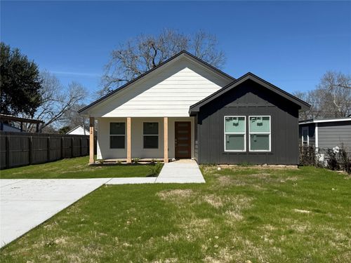512 Morrell St, Baytown, TX, 77520-2626 | Card Image