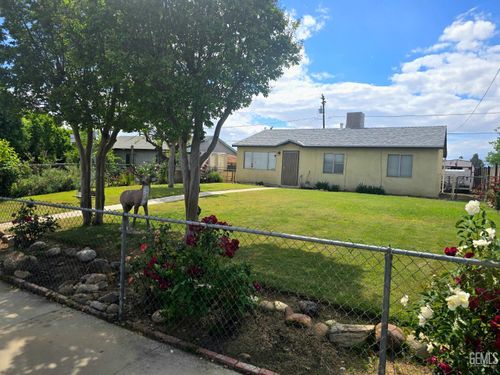 1108 Fairfax Road, Bakersfield, CA, 93306 | Card Image