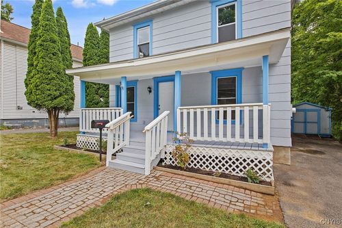 122 Maple Dr, Camillus, NY, 13031-1011 | Card Image