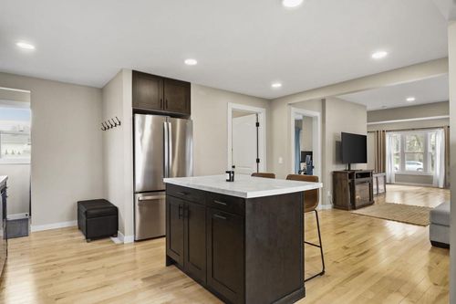 223 Hubbell St, Marshall, WI, 53559-9402 | Card Image