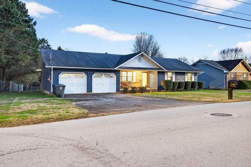 3324 Harrison Pike, Chattanooga, TN, 37416-2800 | Card Image