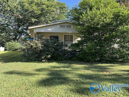 1209 Wellman Ave Ne, Huntsville, AL, 35801-3034 | Card Image